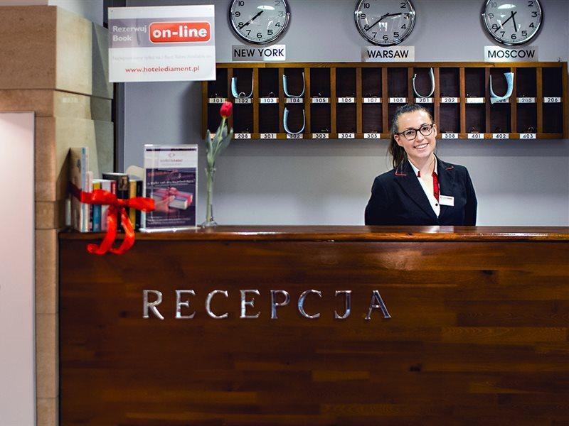 Hotel Diament Economy Gliwice Buitenkant foto