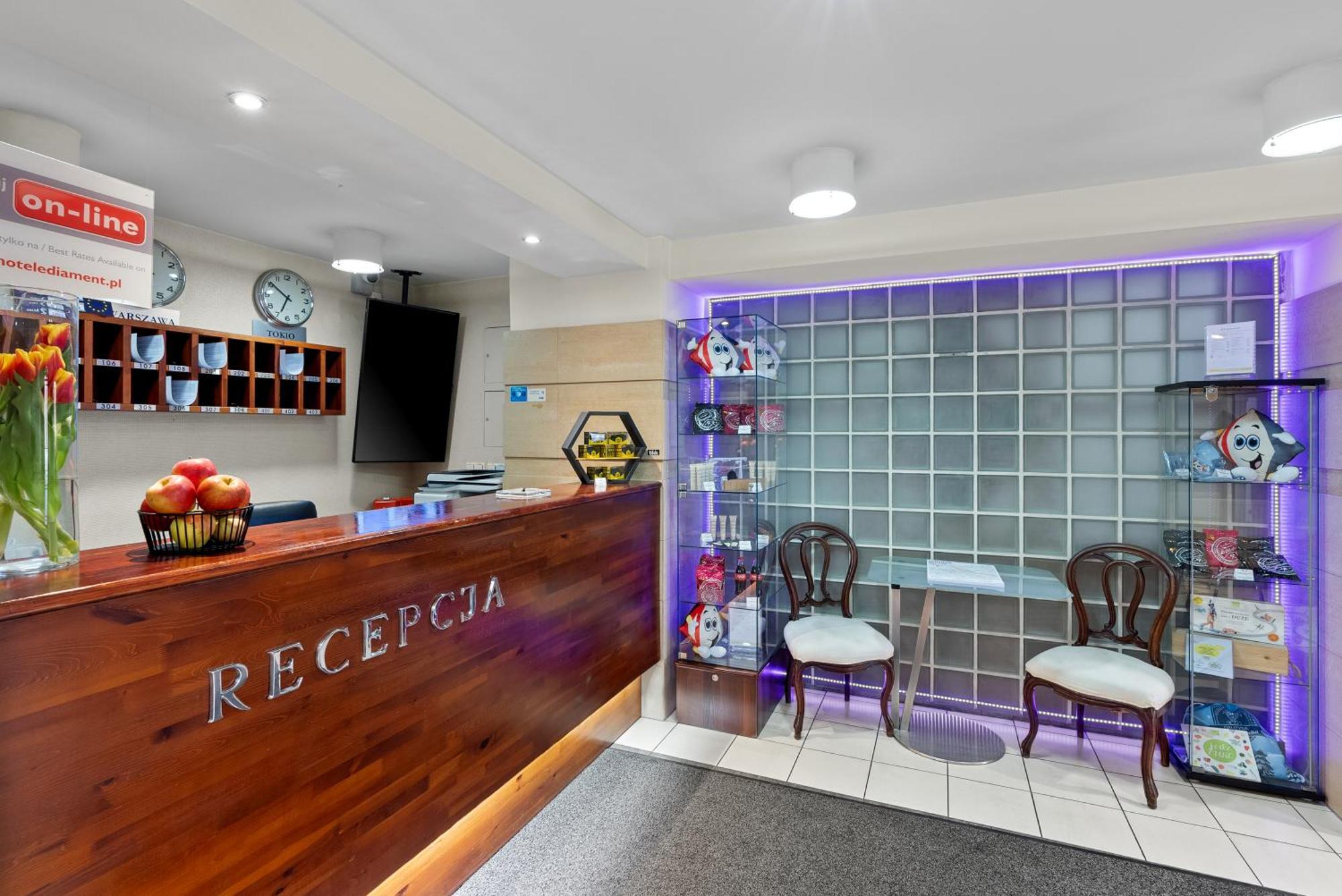 Hotel Diament Economy Gliwice Buitenkant foto